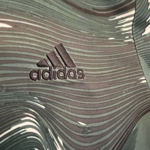 Adidas wave cammo toddler jacket. Unisex size 4T - Picture 2 of 9